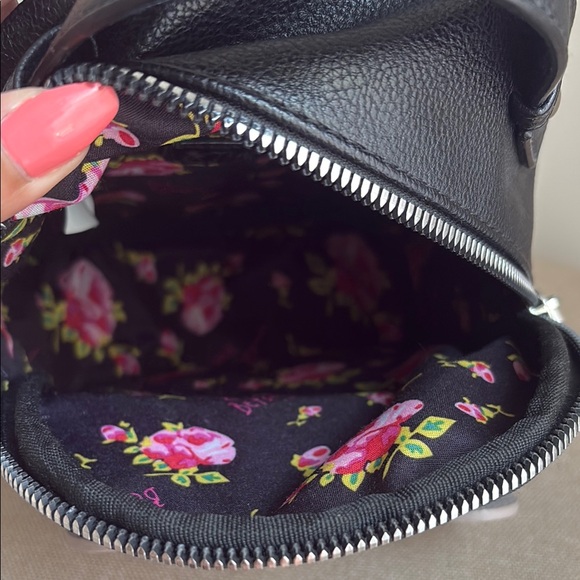 Betsey Johnson French Bulldog Frenchie Boston Terrier Dog Face Mini Backpack - Picture 7 of 10